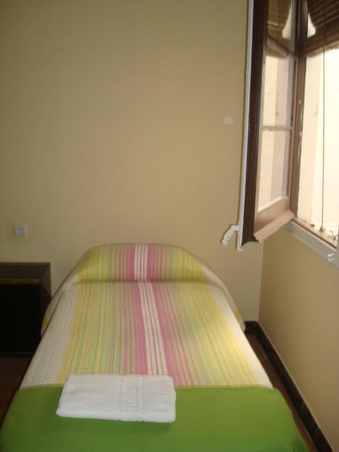 Hostel Turistic Castell Barcelona Exterior photo